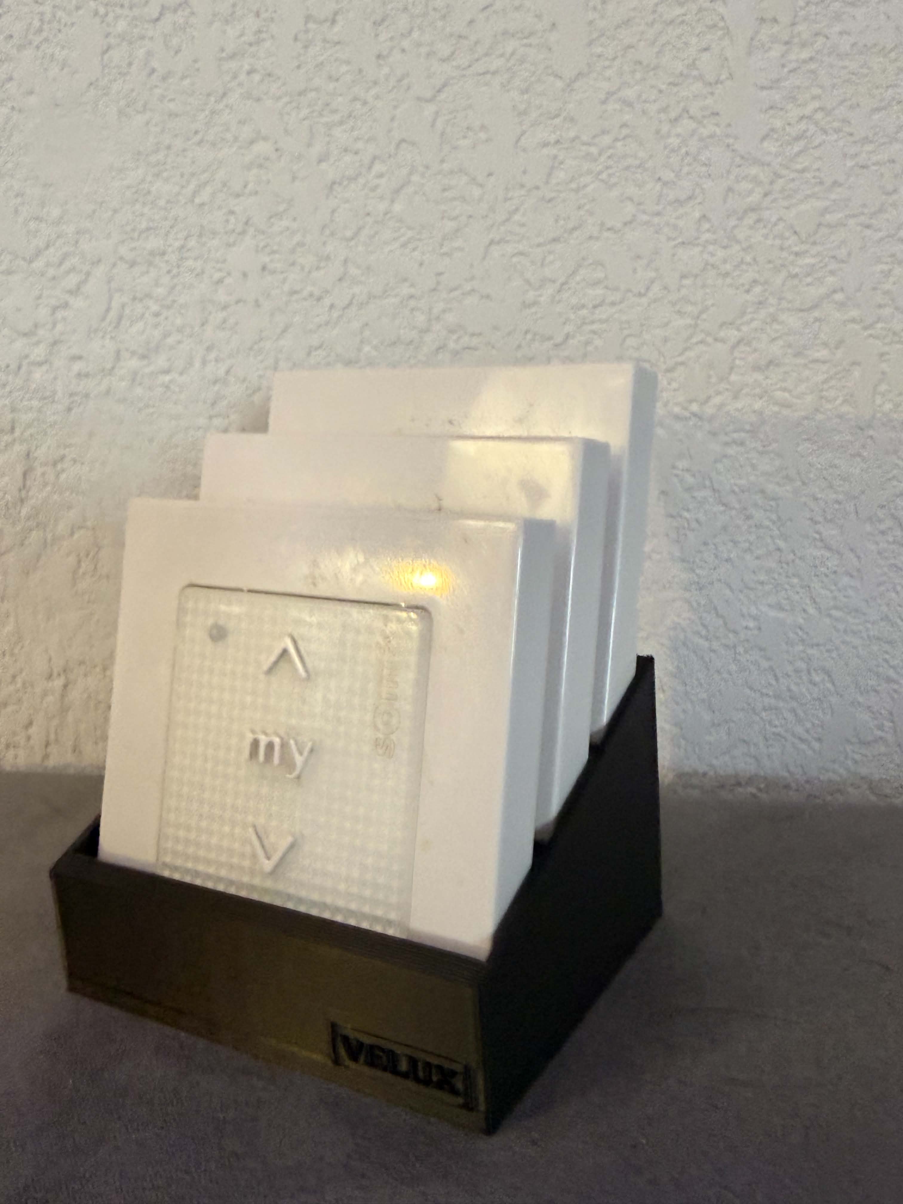 Support noir pour 3 télécommandes Velux / Somfy